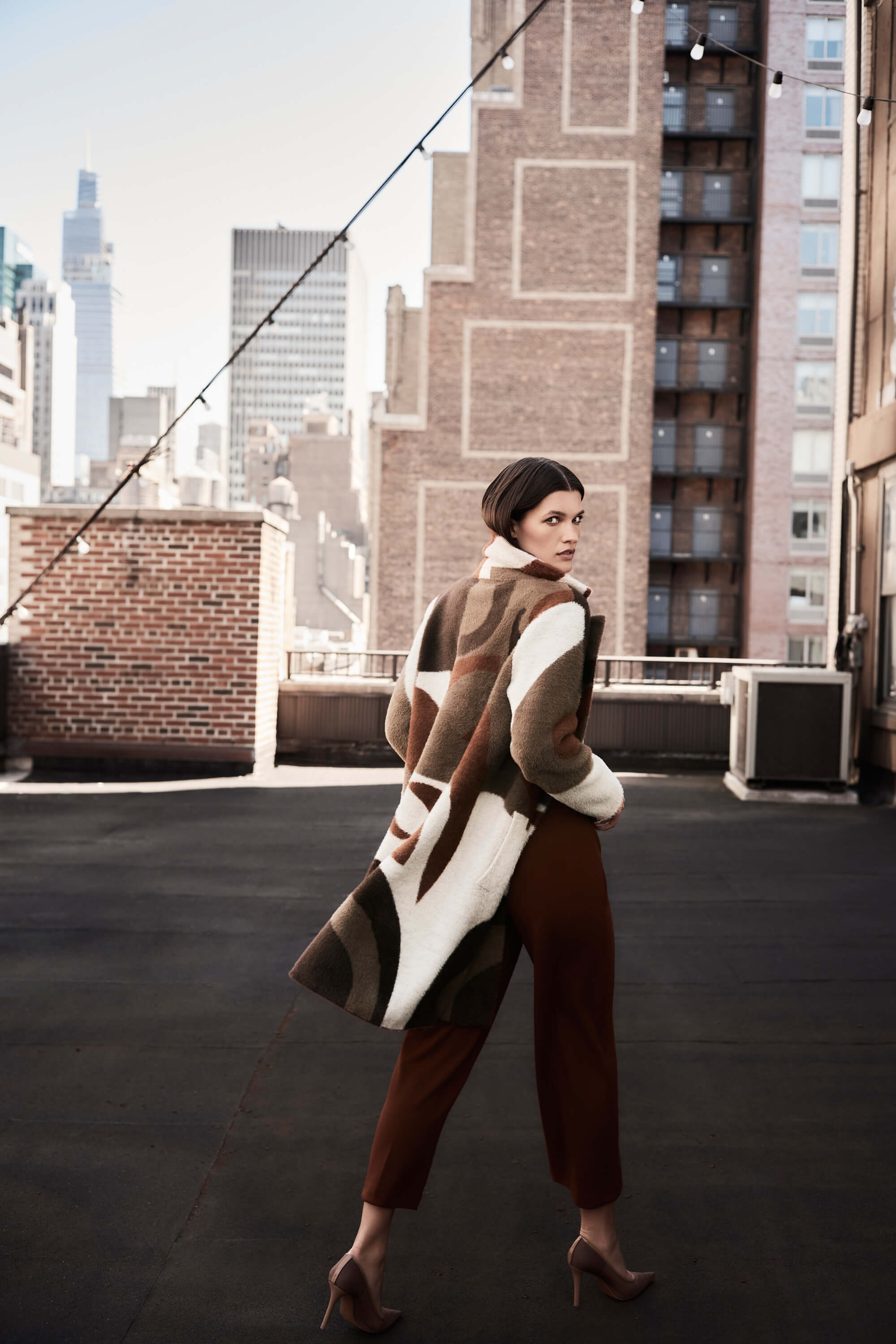 Pantalones crop de pierna ancha sin cierres en crepé scuba - 243055