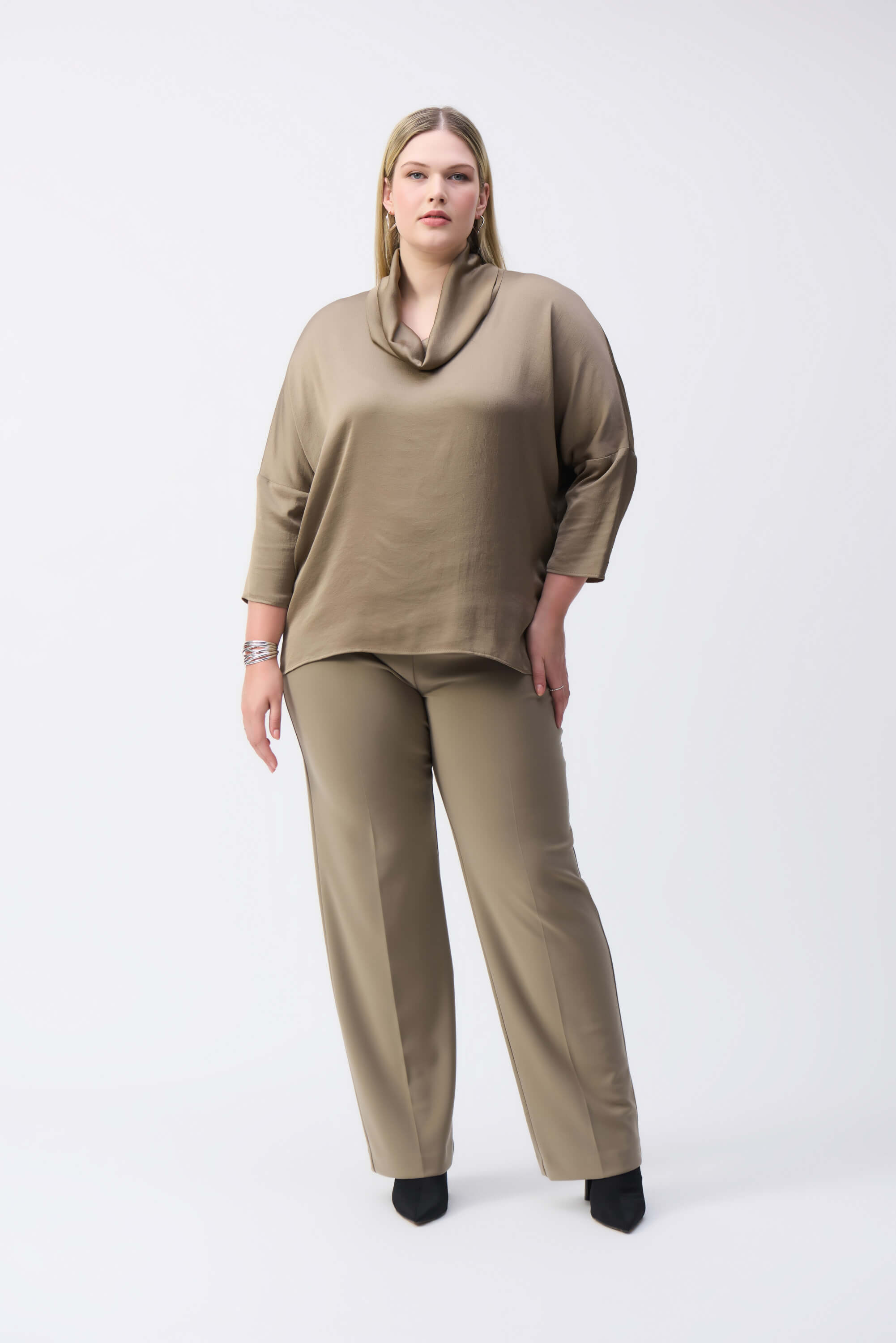 Top de raso con escote fluido - 243189