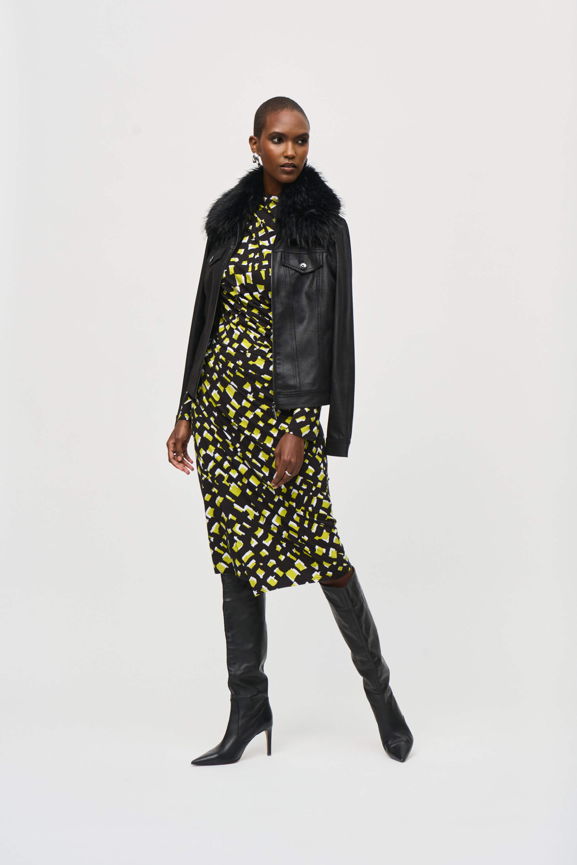 Chaqueta de ante sintético con cuello de piel sintética - 243907