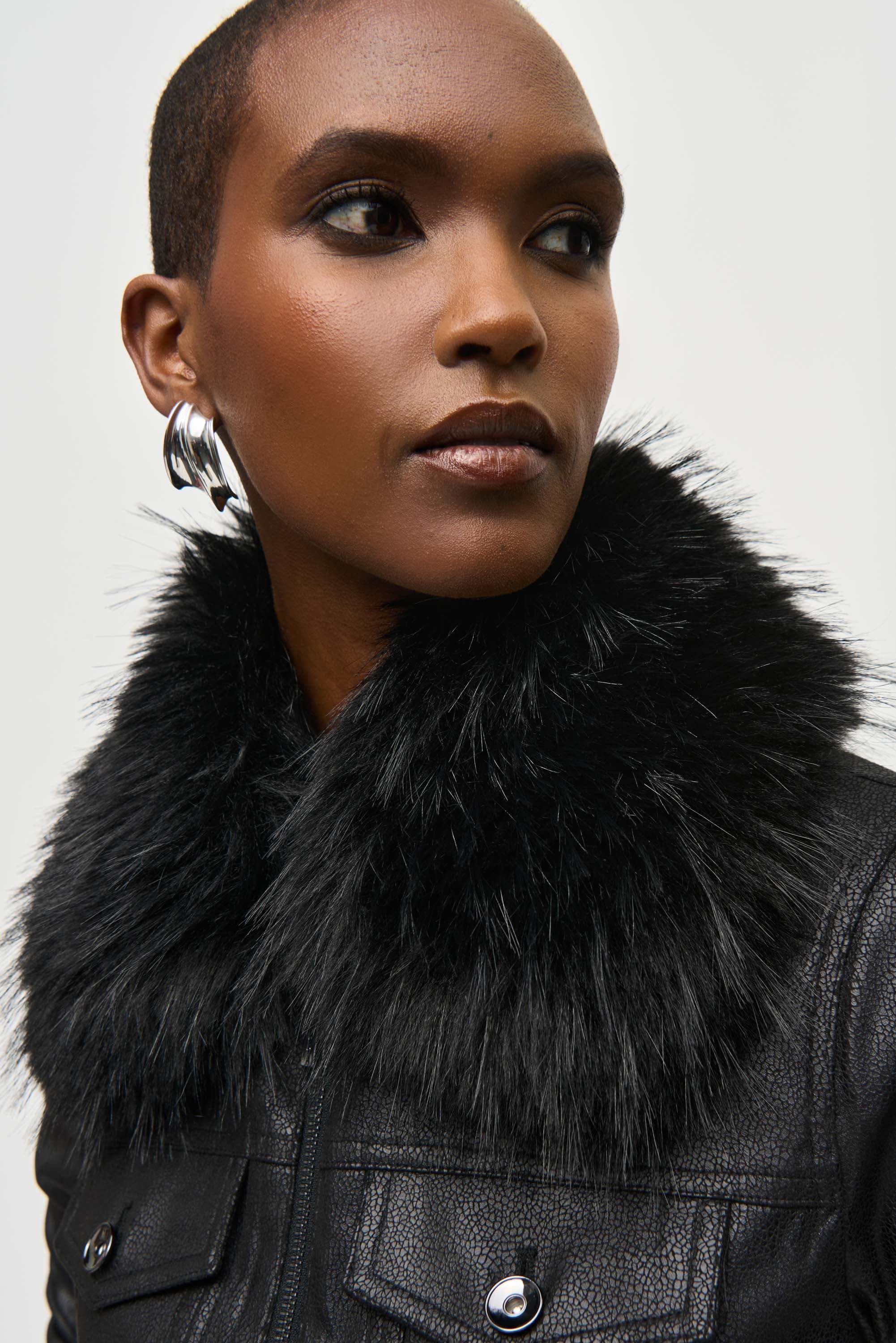 Chaqueta de ante sintético con cuello de piel sintética - 243907