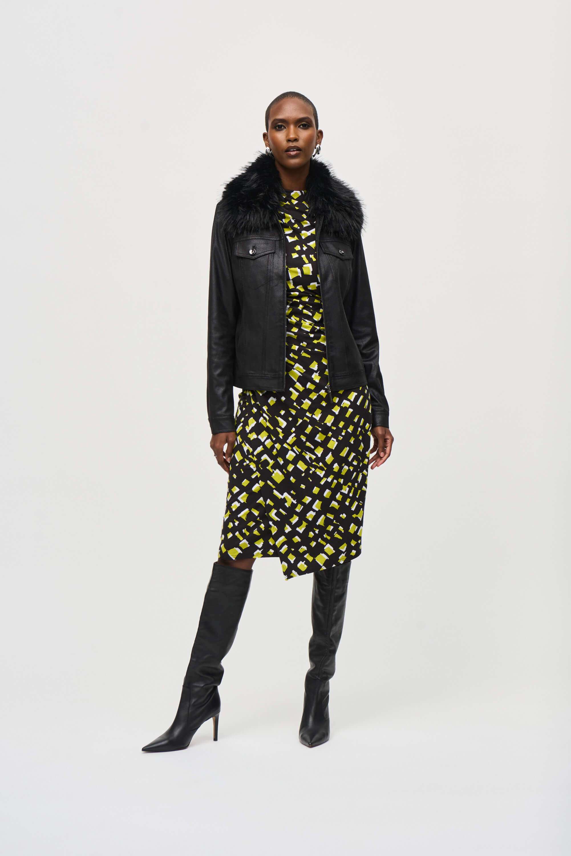 Chaqueta de ante sintético con cuello de piel sintética - 243907