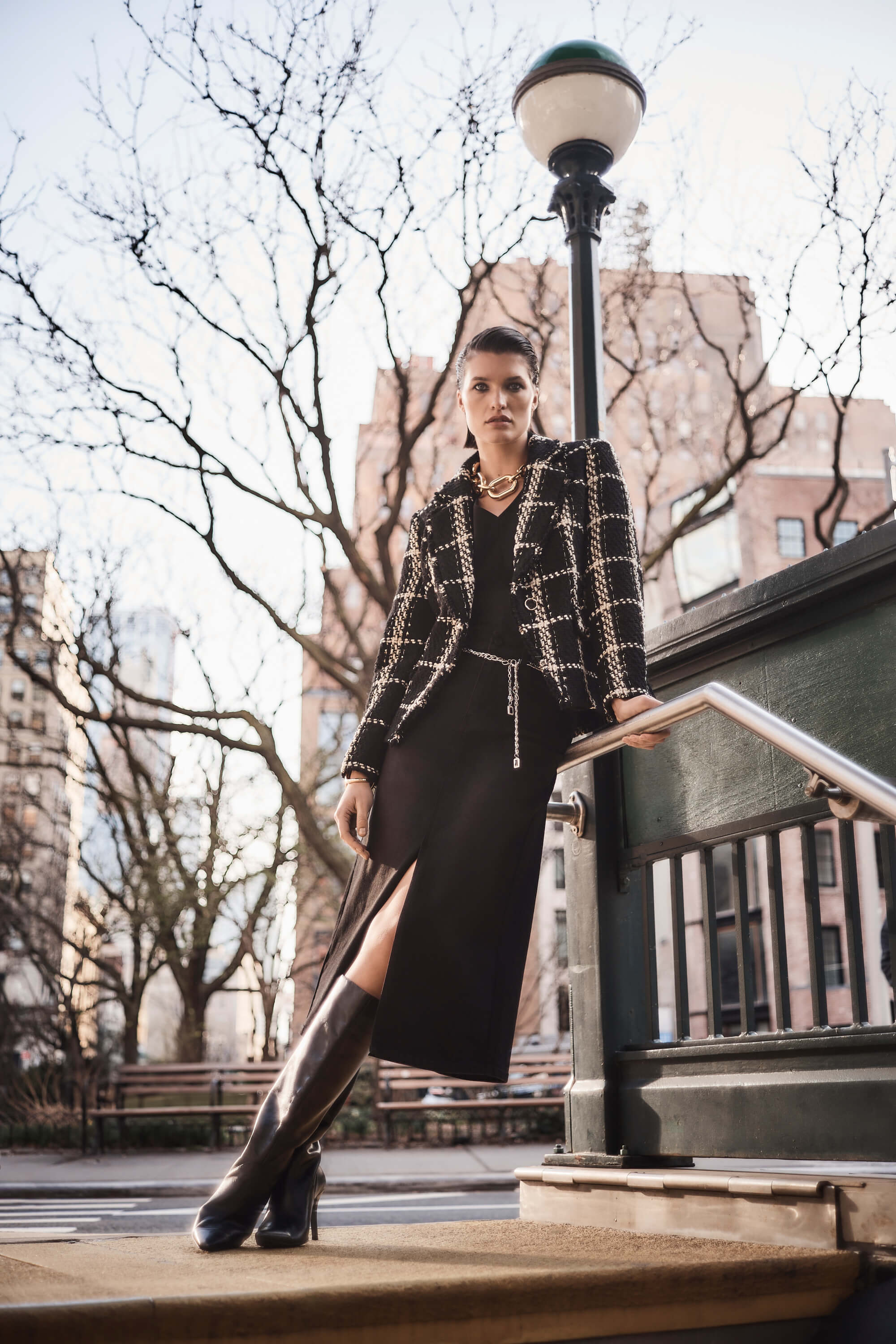 Falda midi vaquera con abertura frontal - 243963