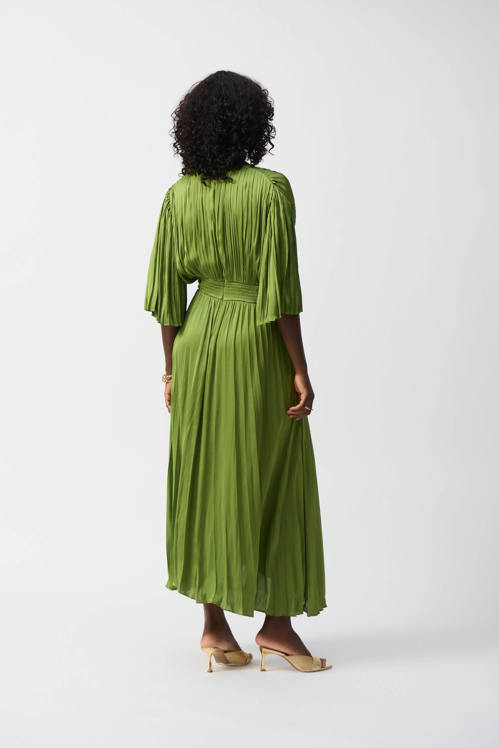 Joseph Ribkoff 251903 | Vestido midi plisado raso vista trasera