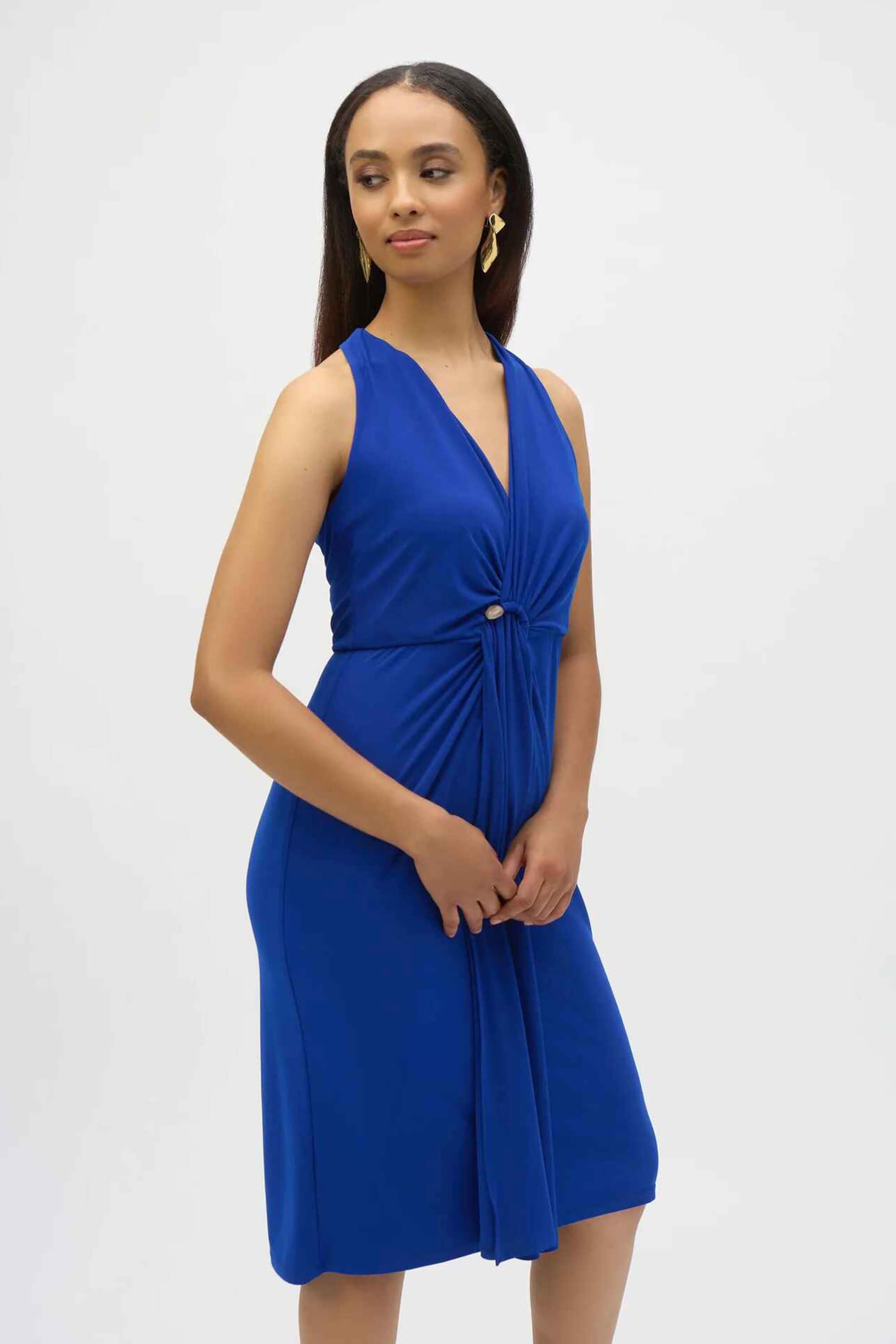 Vestido Sheath Halter Royal Sapphire con Ornamento - 252161