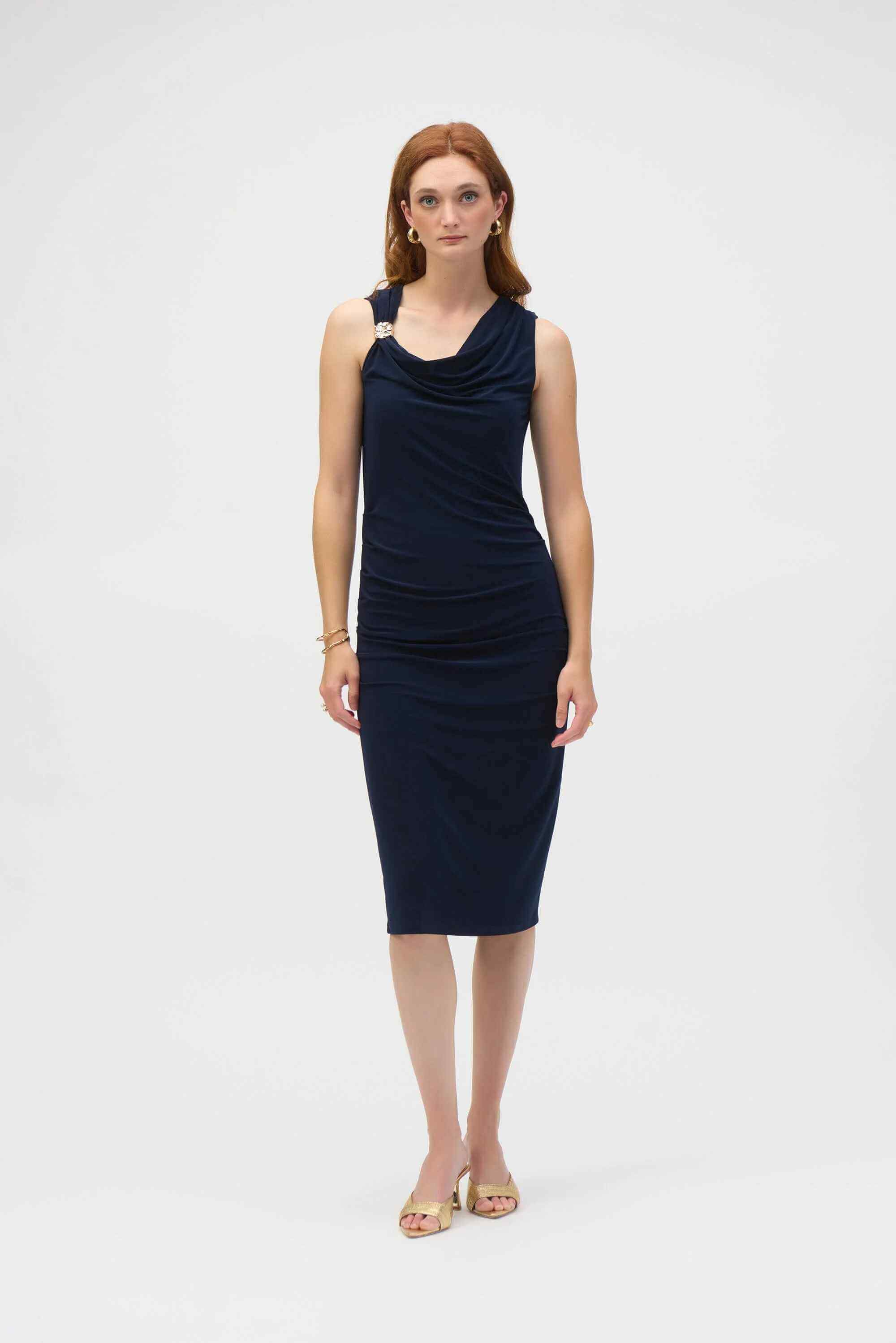 Vestido Sheath Cuello Drapeado con Ornamento - 252188