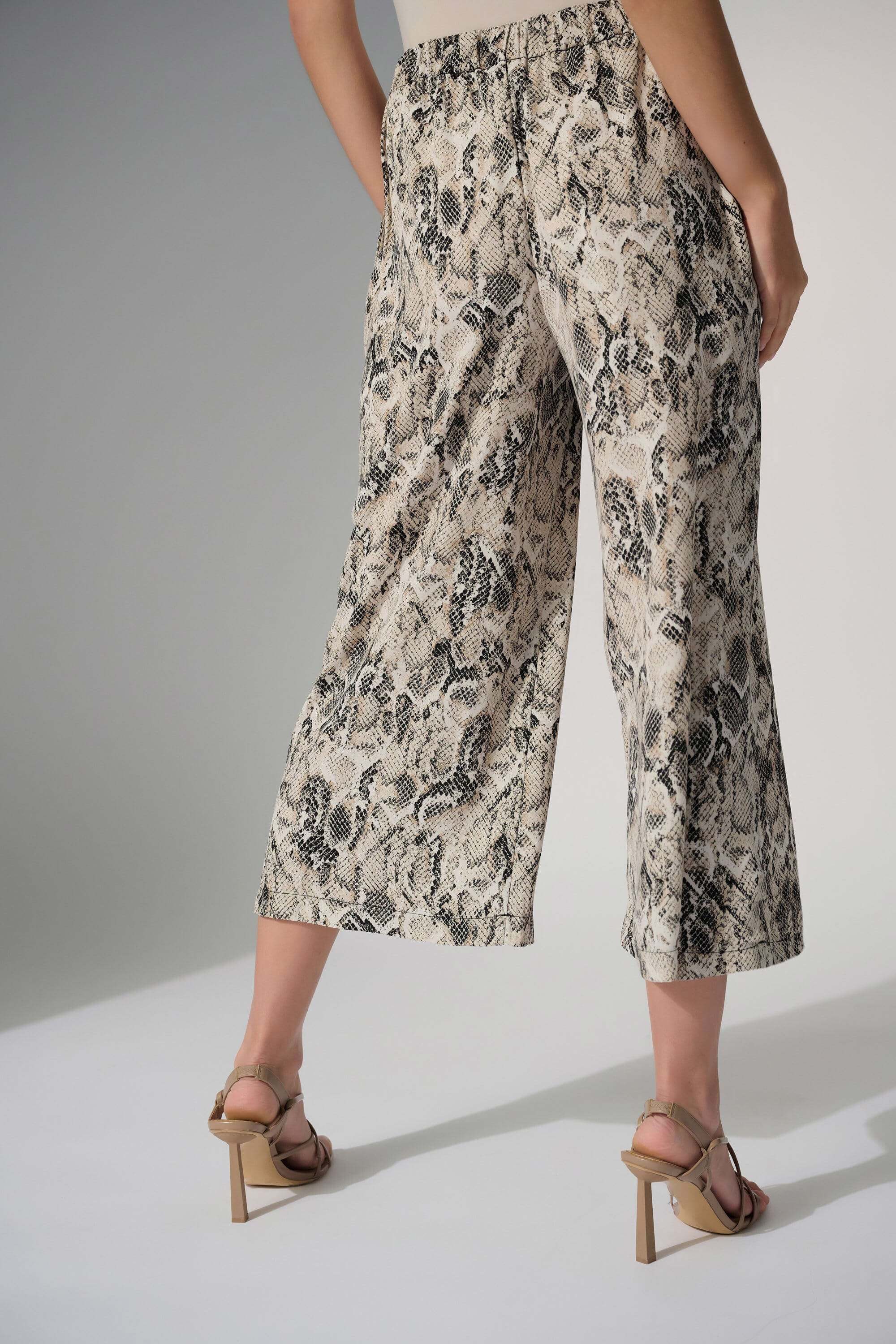 Pantalón Cropped Wide Leg Estampado Snake - 252239