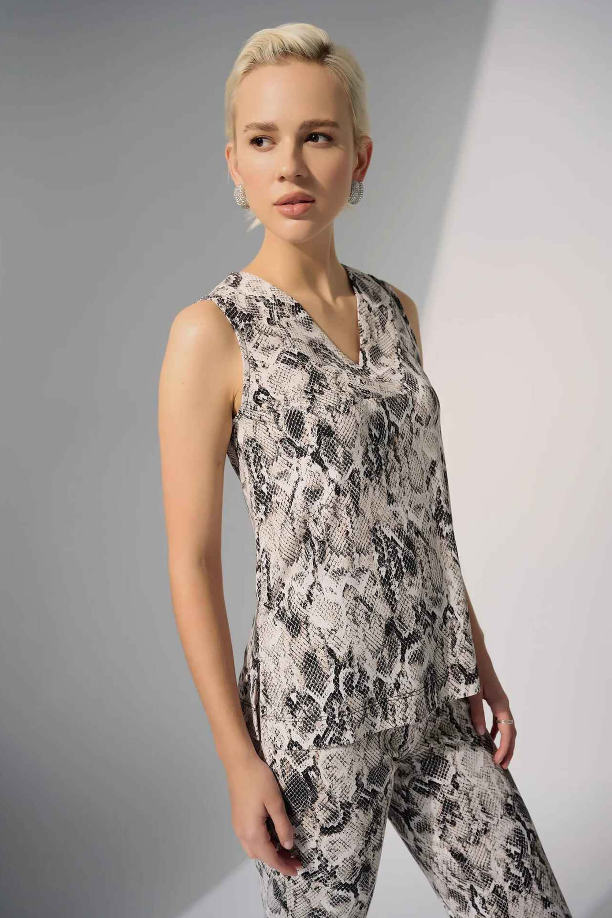 Top Recto Sin Mangas Estampado Python - 252243