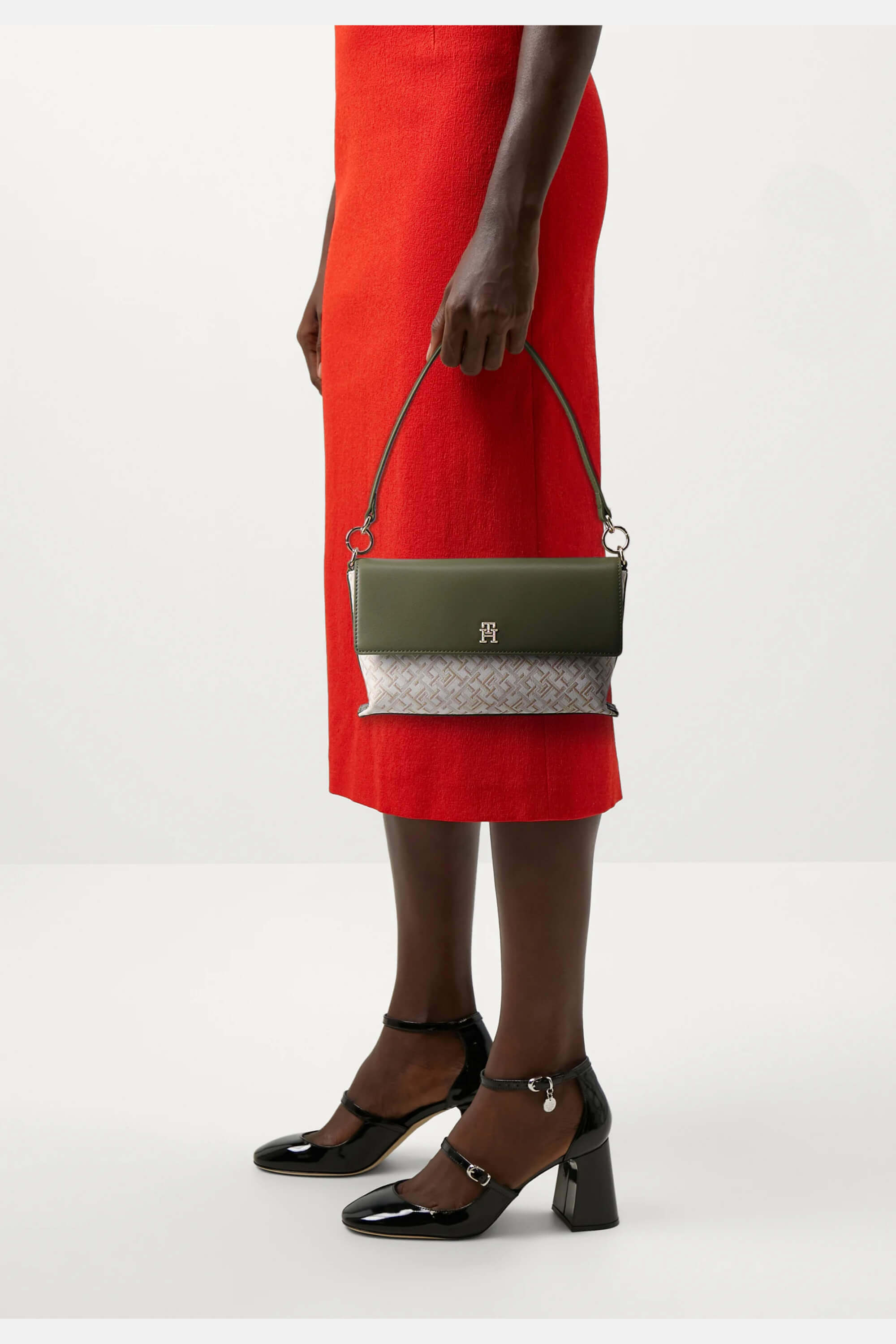 #color_utility olive/neutral