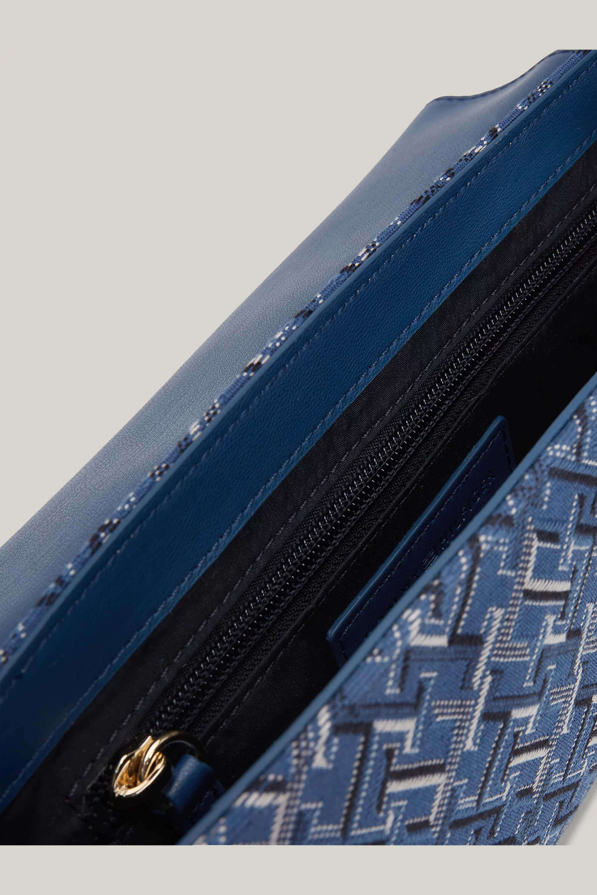 #color_fossil blue mono