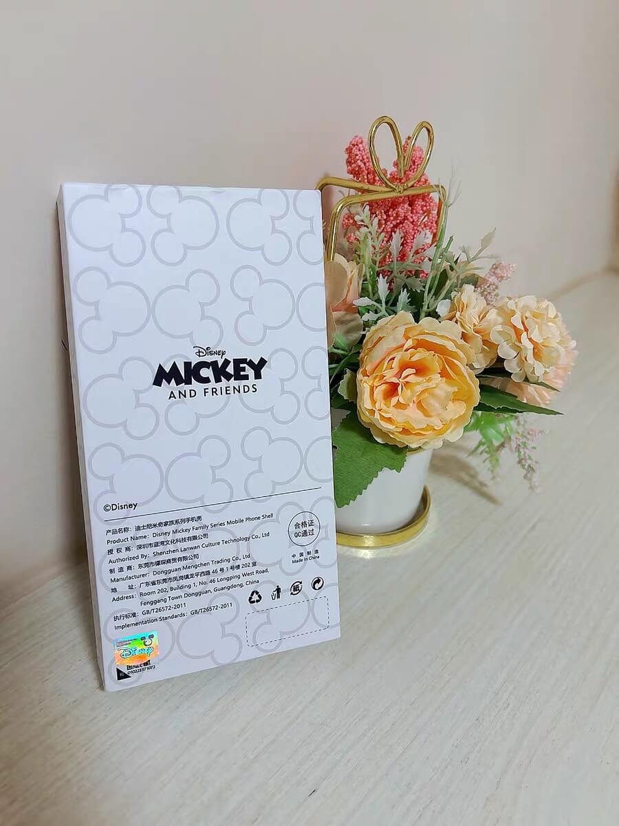 Funda iPhone Disney Círculo Mágico con MagSafe