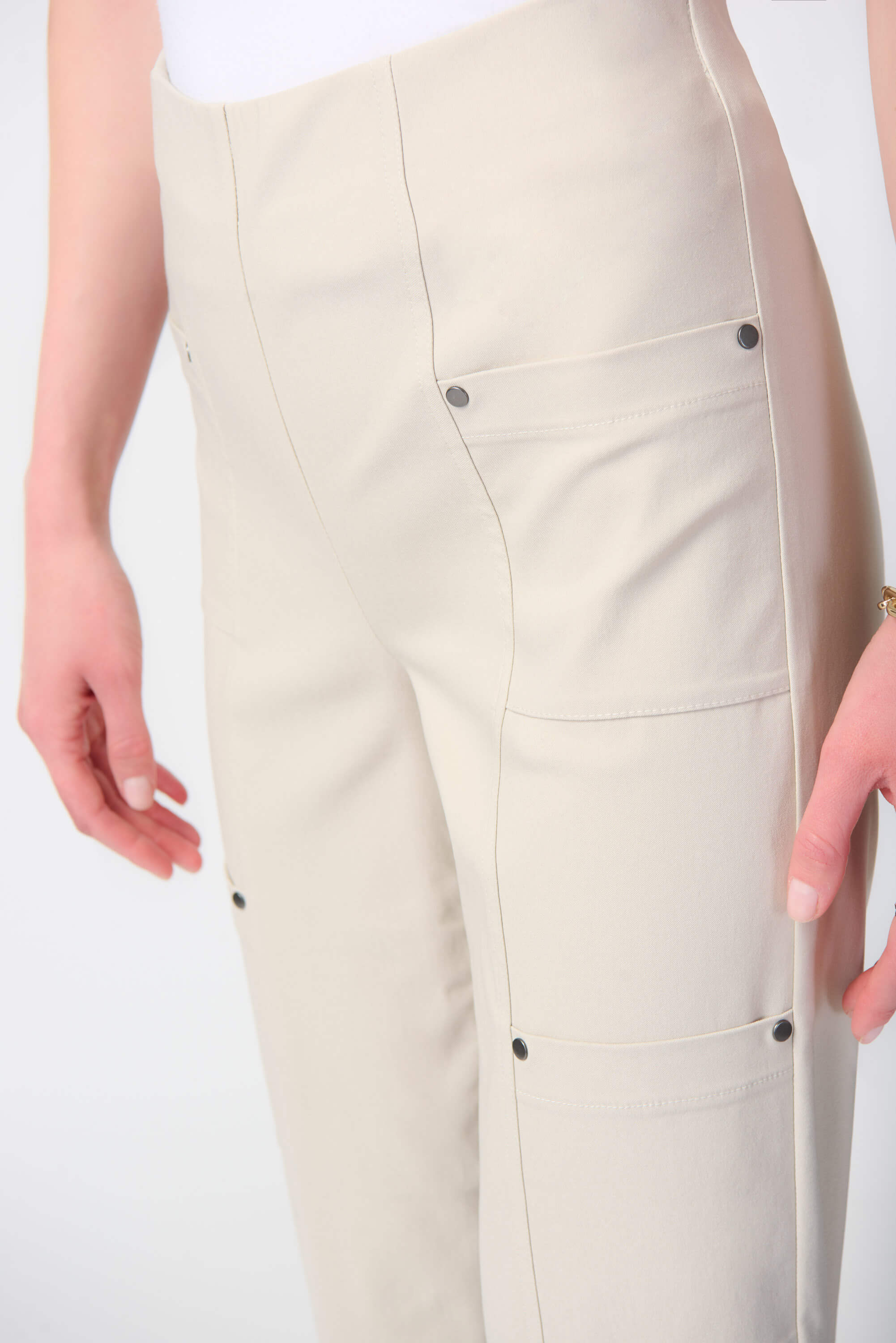 Pantalón Relajado Tiro Medio Cropped - 241163