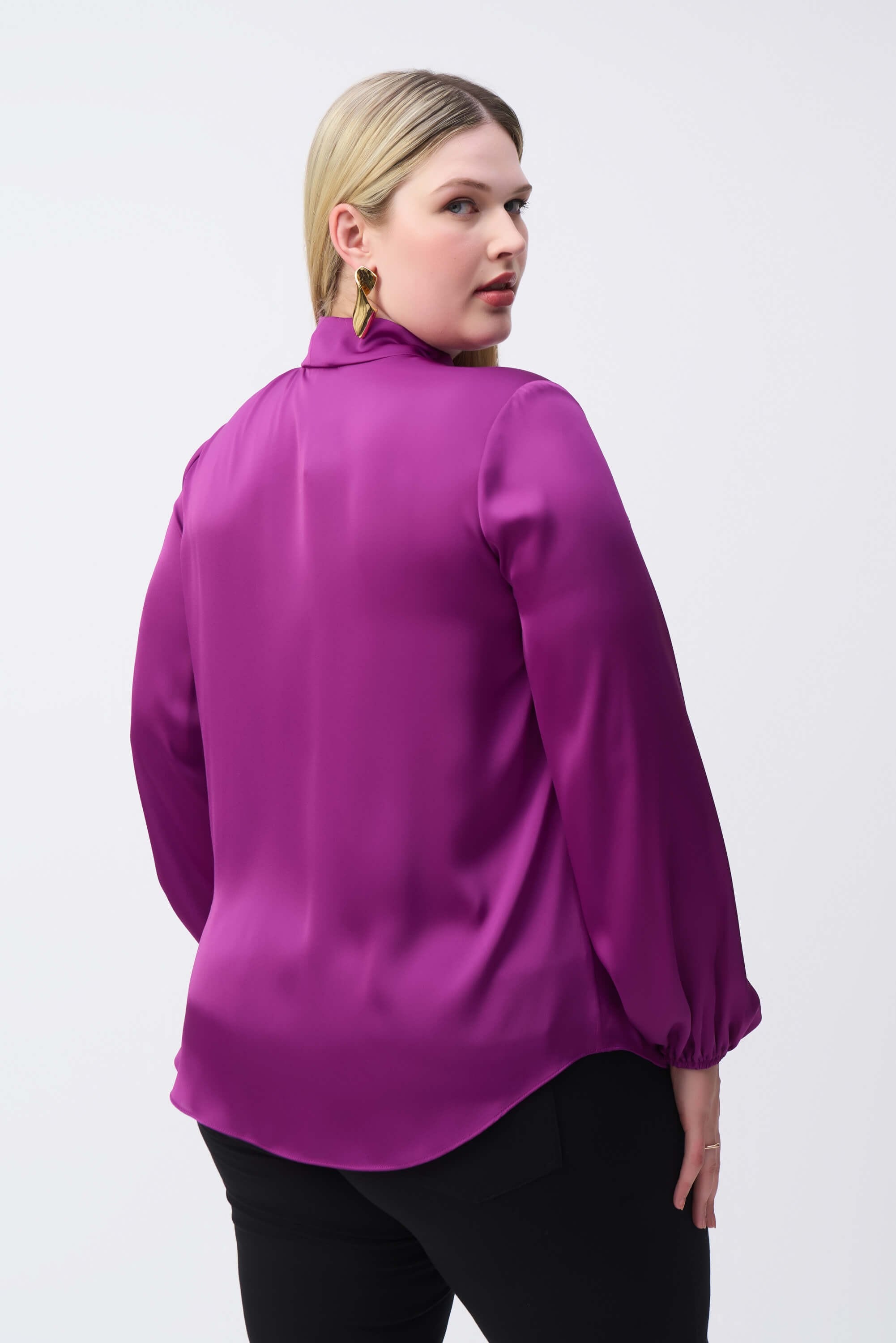 Top de raso con escote con lazo - 243022