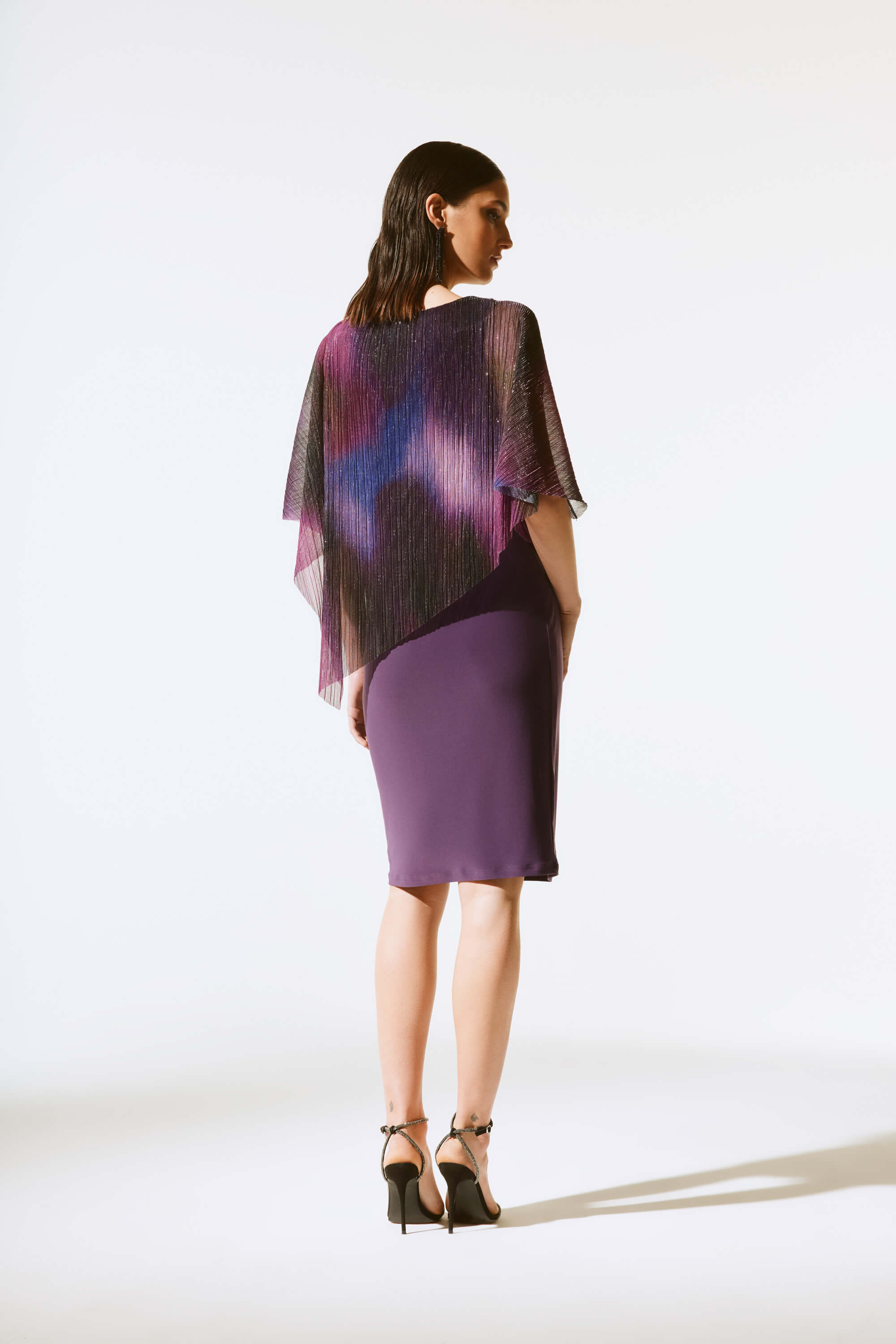 Vestido de punto sedoso y novedad en capas - 243718