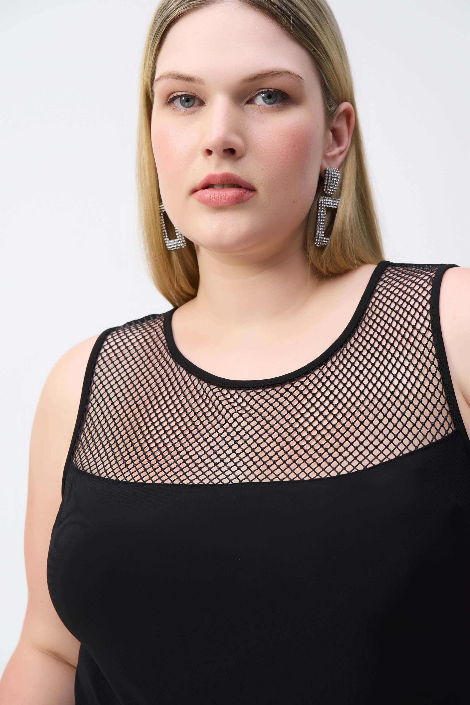 Signature | Top de punto sedoso y malla con pedrería - 243757