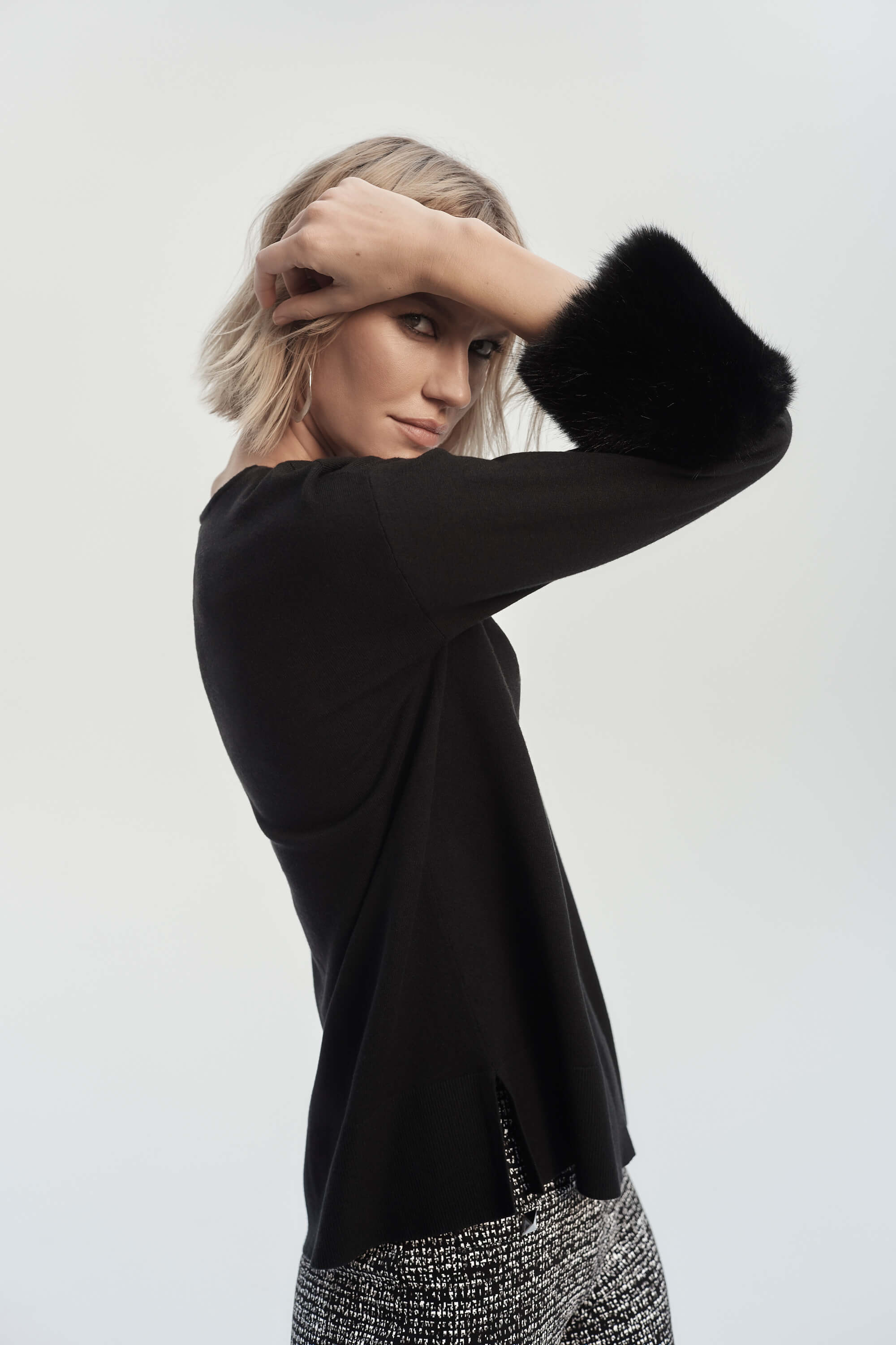 Túnica de punto de jersey con puños de piel sintética - 243955