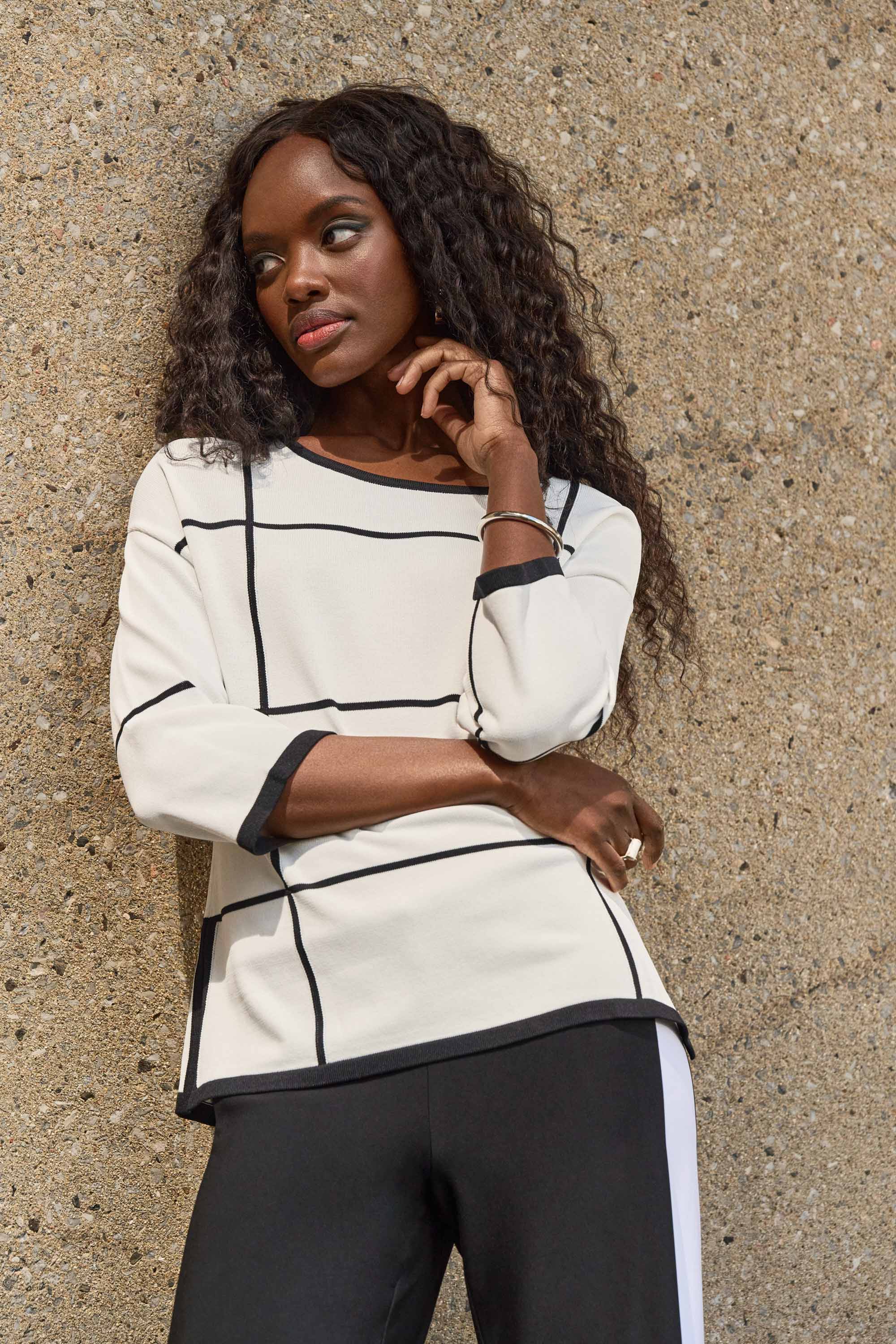 Joseph Ribkoff 251918 | Suéter tartán cuello redondo vista frontal