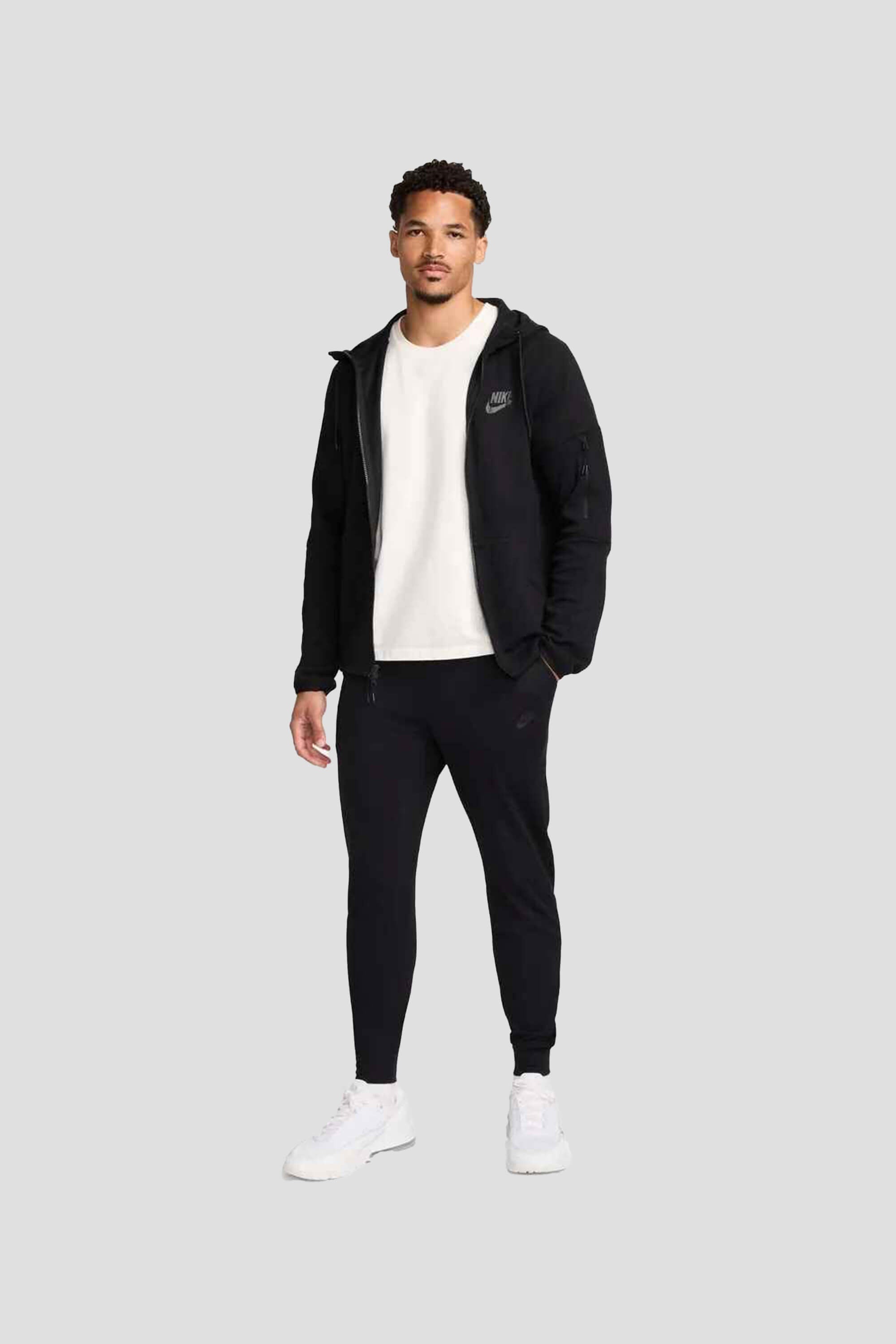 Sudadera Nike Sportswear Tech Essentials con Cierre Completo | NIKE