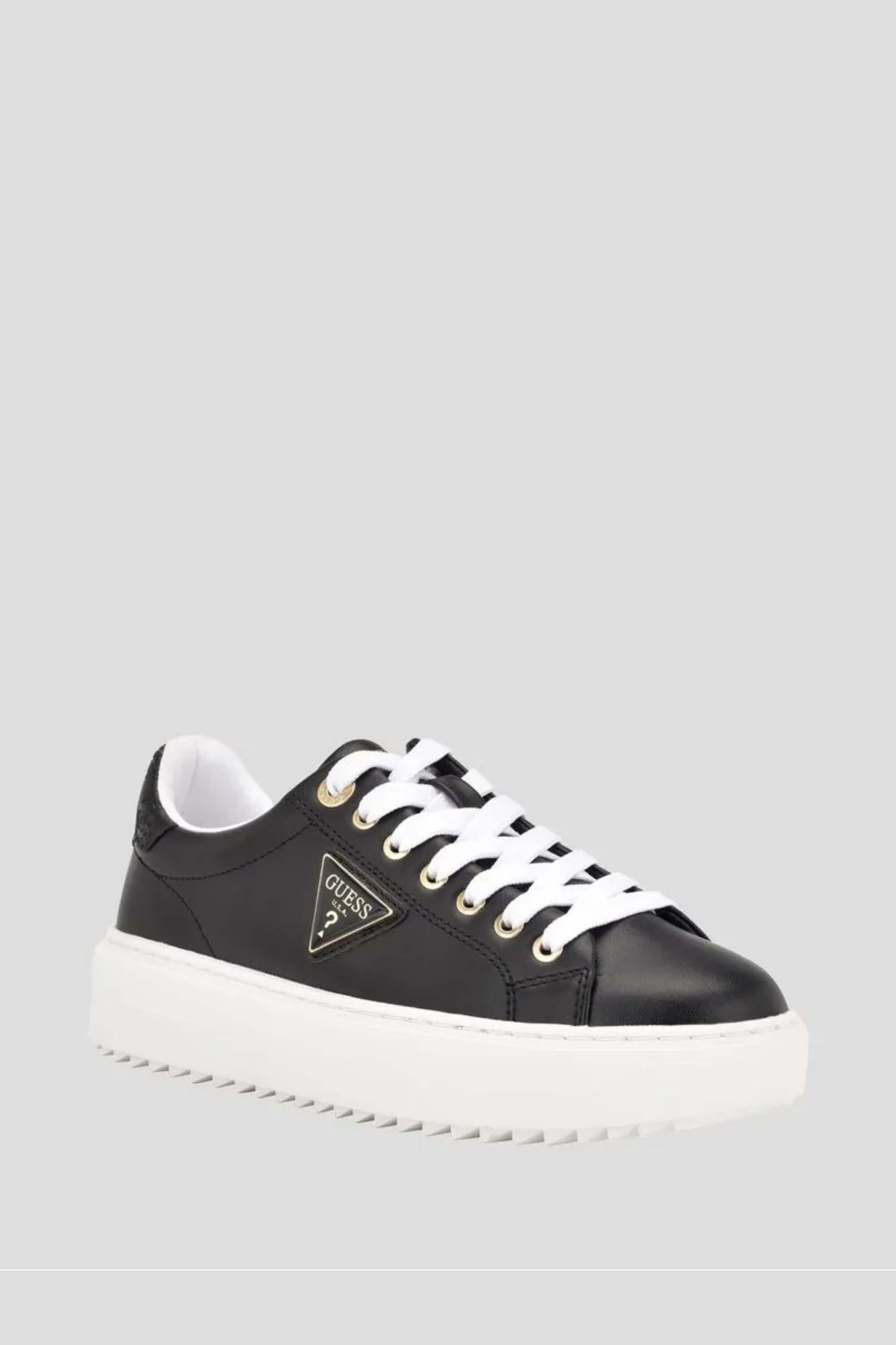 Tenis Denesa 3 GUESS blanco con plataforma y logo en relieve