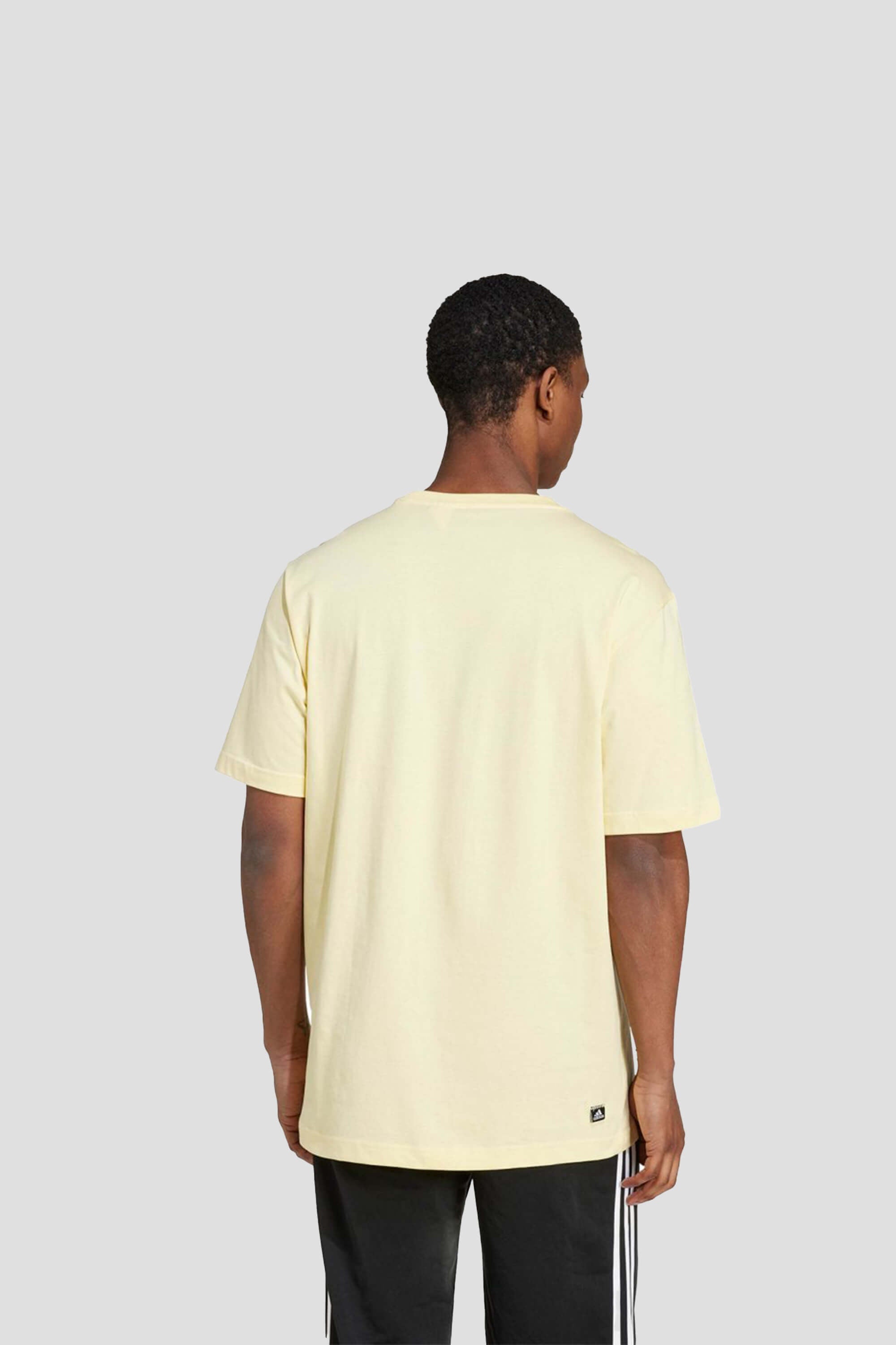 Playera Rmoji Pocket Graphic