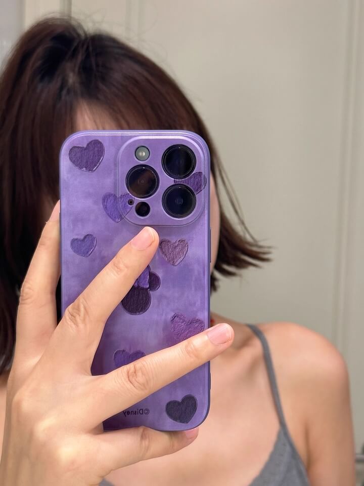 Funda iPhone Minnie Mouse Corazones con MagSafe